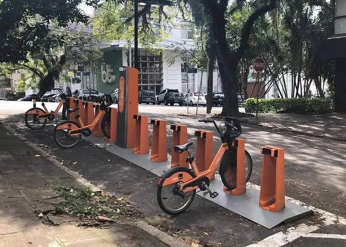 Apartamento Auxiliadora Wi-fi Veloz, Ar-condicionado, Garagem Porto Alegre