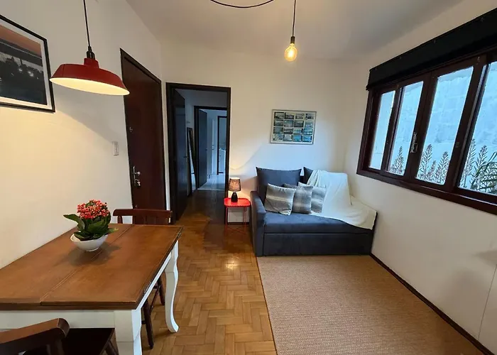 Apartamento Auxiliadora Wi-fi Veloz, Ar-condicionado, Garagem