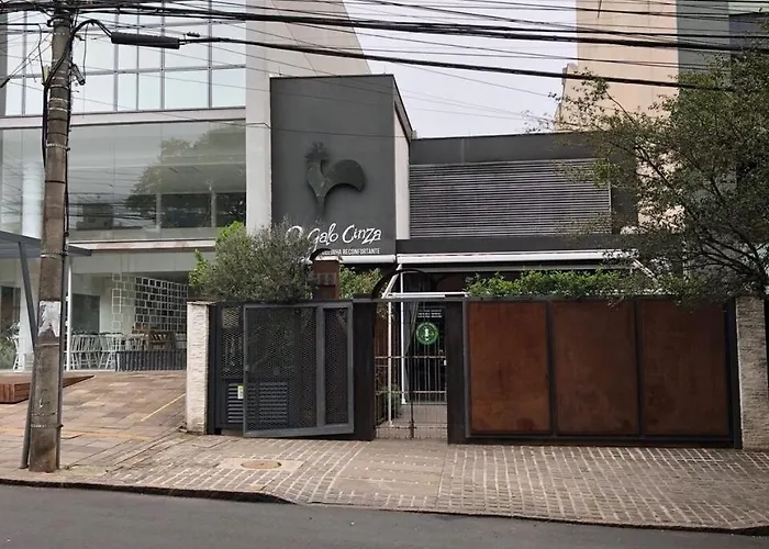 Apartamento Auxiliadora Wi-fi Veloz, Ar-condicionado, Garagem