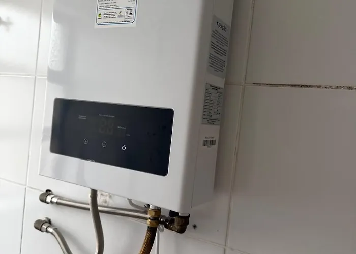 Auxiliadora Wi-fi Veloz, Ar-condicionado, Garagem Apartamento Porto Alegre